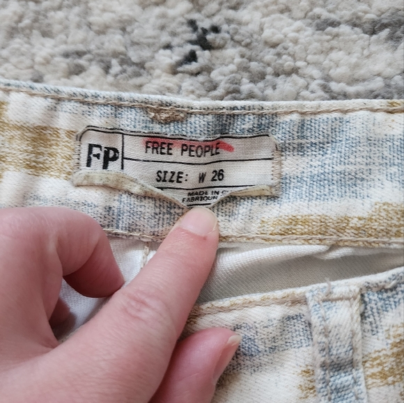 Free People Boho Cropped Zipper Skinny Jeans Womens Size 26 Festival Minimalist - Picture 2 of 9